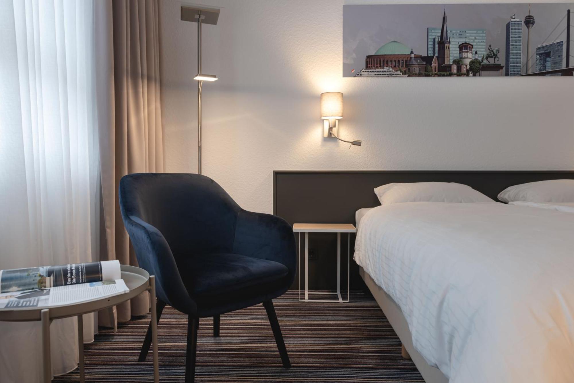 Hotel Astra Dusseldorf Exterior photo